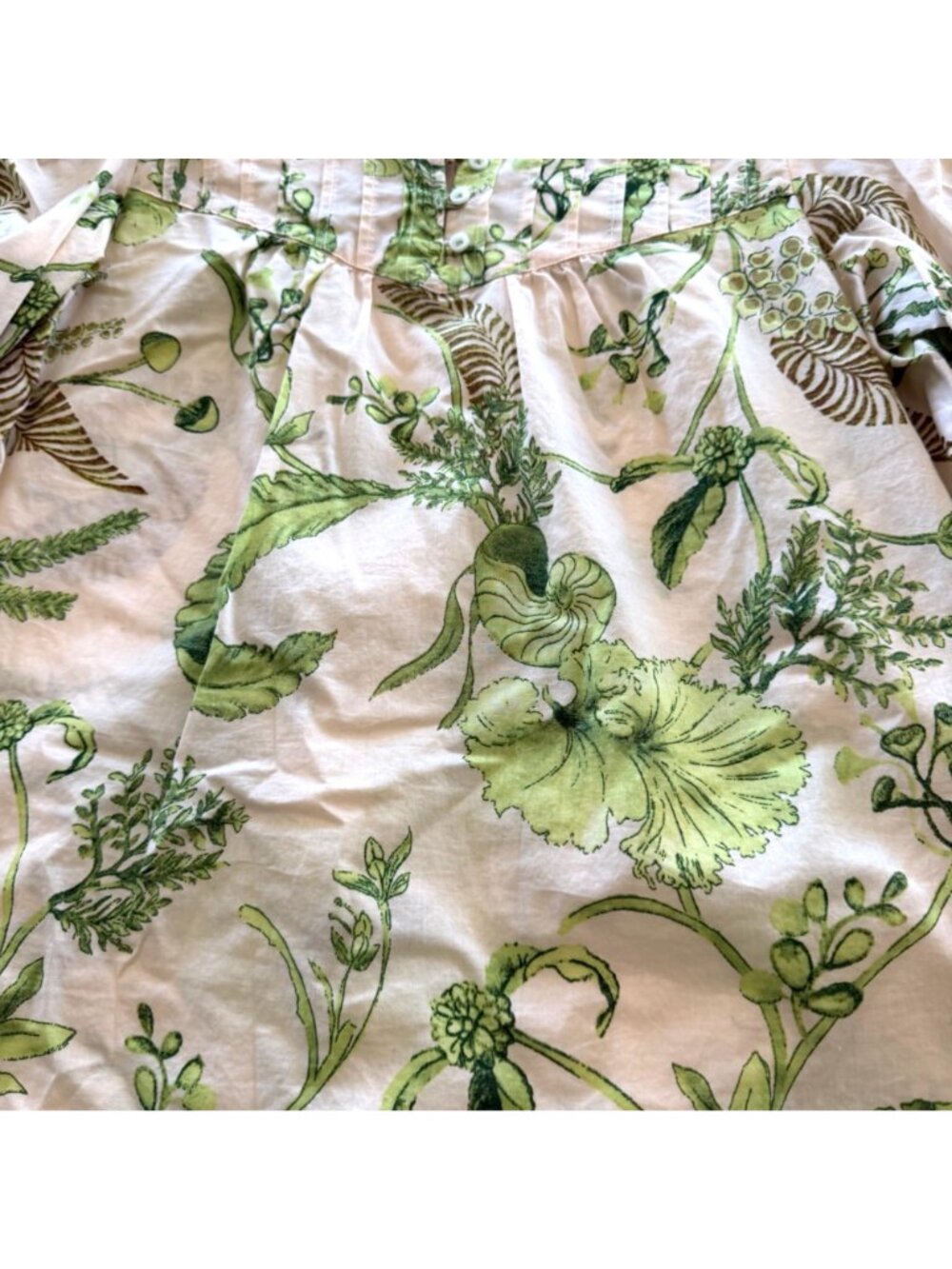 Talbots Lace Trim Pintuck Top S Woman Branching Floral Green Beige Leaves Floral - Picture 6 of 10